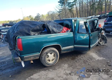 1998 Chevrolet C1500 Fleetside z USA, uszkodzony, nr VIN 2GCEC19M8W1204714